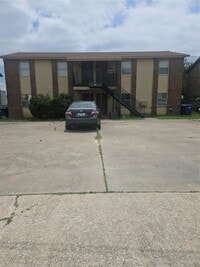 Building Photo - 308 Erby Ave