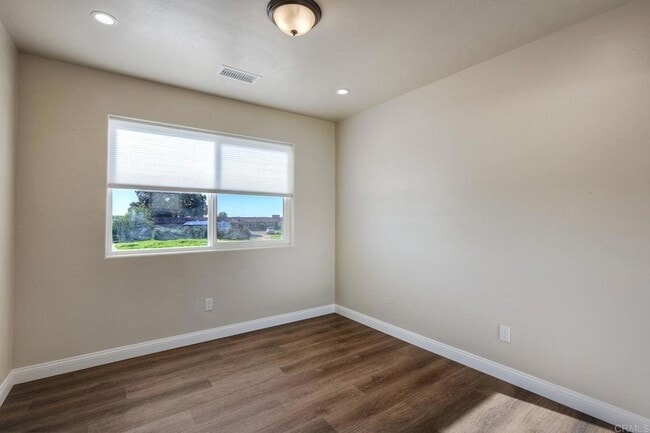 Building Photo - 29433 Cole Grade Rd