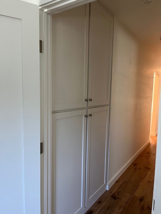 Building Photo - Beautiful Duplex Home near UC Davis Medical Center