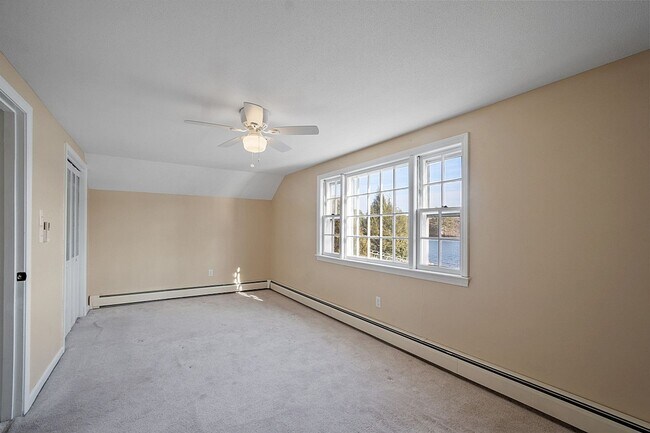 Building Photo - 52 Point Pleasant Rd