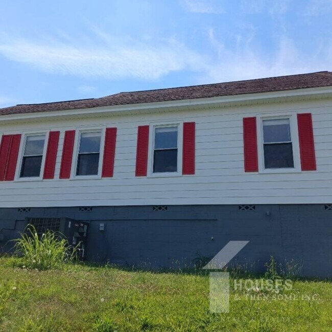 Building Photo - 109 Fleming Ave