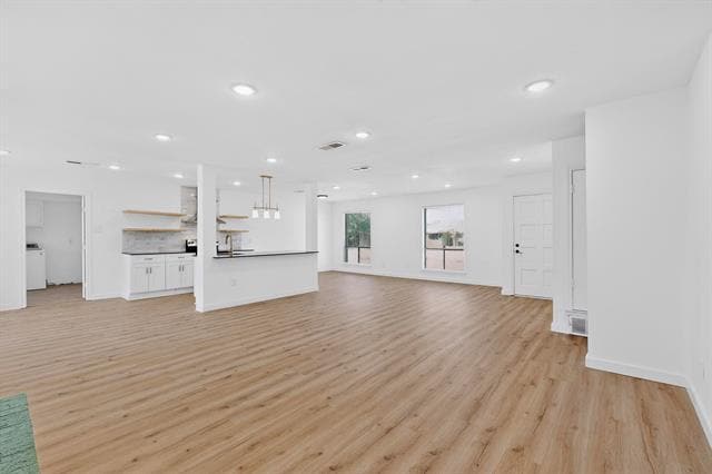 Building Photo - 400 Casa Bello Ct
