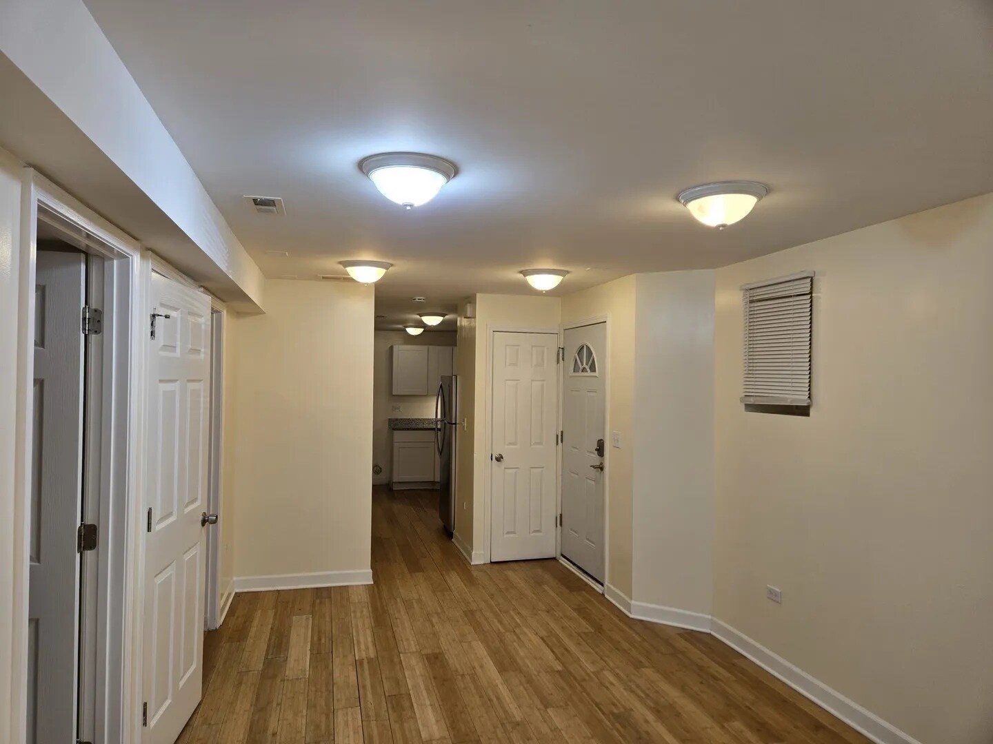 Building Photo - 6339 S Eberhart Ave