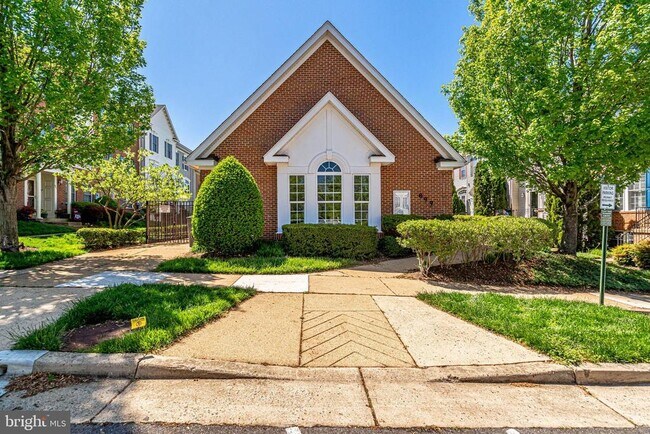 Building Photo - 953 Harrison Cir