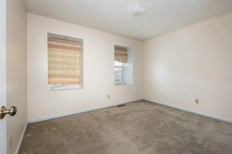 Building Photo - 163 Wakefield Pl