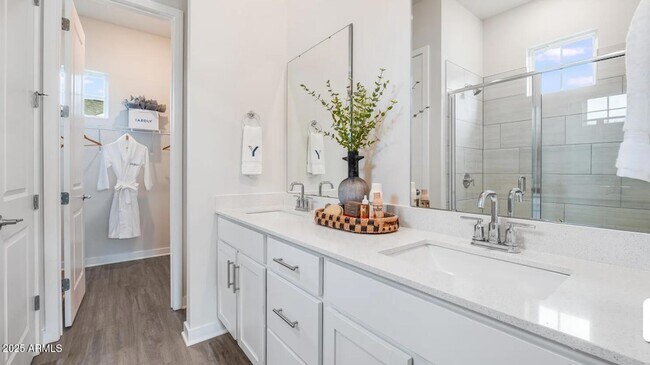 Building Photo - 20807 W Indian School Rd