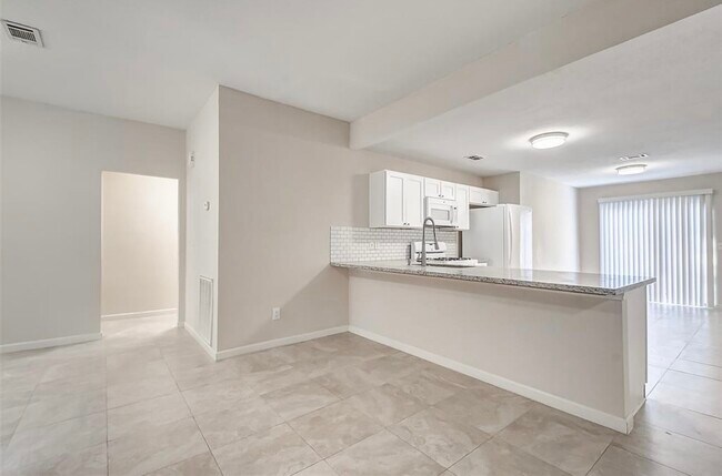 Building Photo - 1502 Park Wind Dr