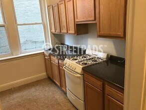 Building Photo - 1 bedroom in Boston MA 02135