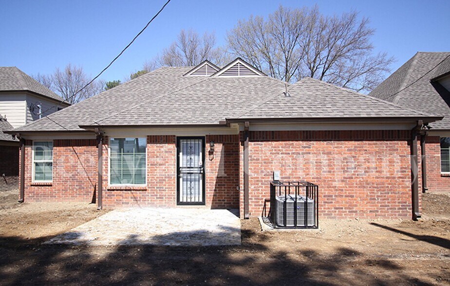 Building Photo - 5023 Acorn Dr