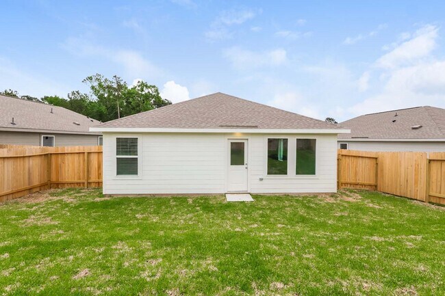 Building Photo - 15211 Abella Dr