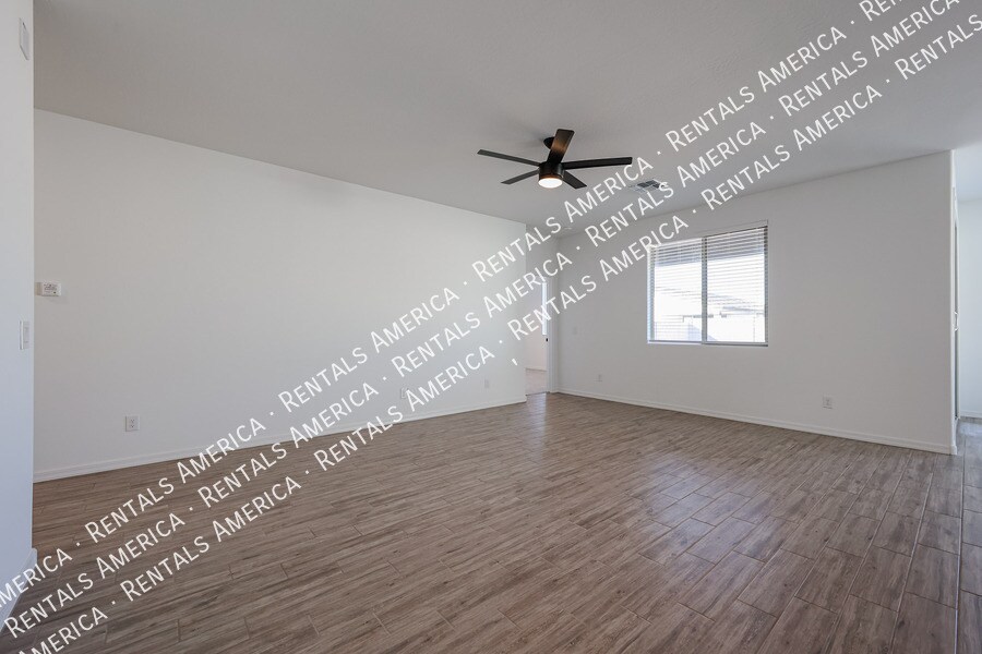 Building Photo - 5528 W McNeil St