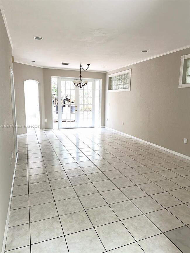 Building Photo - 3945 Fern Forest Rd