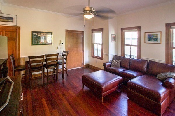 Building Photo - 210 Prospect St