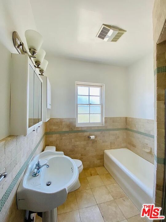 Building Photo - 942 S Mansfield Ave