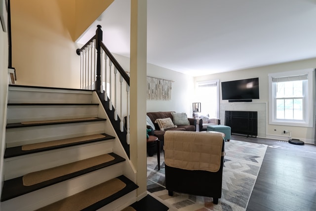 Building Photo - 196 White Branch Ct