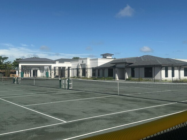 Building Photo - 5778 Phoenix Palm Ct