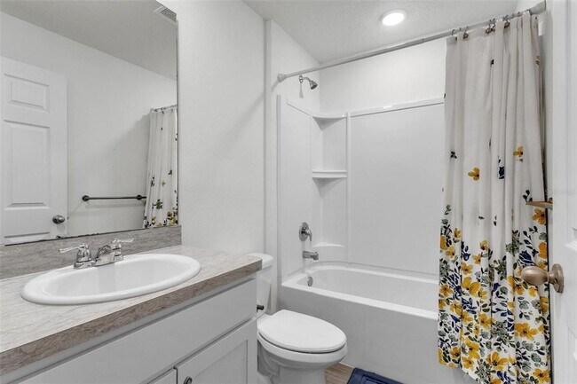 Building Photo - 159 Persimmon Dr