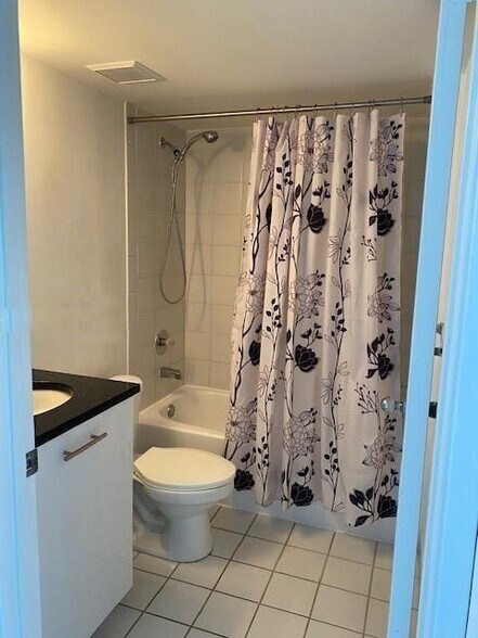 Building Photo - 3300 NE 191st St