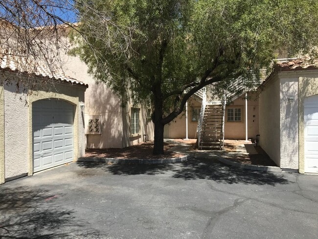 Primary Photo - 2 bedroom 2 bathroom Condo