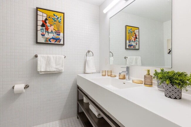 Building Photo - 12607 Larchmere Blvd