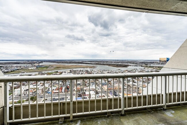 Building Photo - 3101 Boardwalk