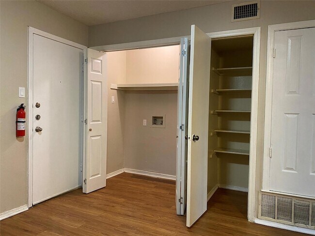 Building Photo - 3047 Olympia Drive