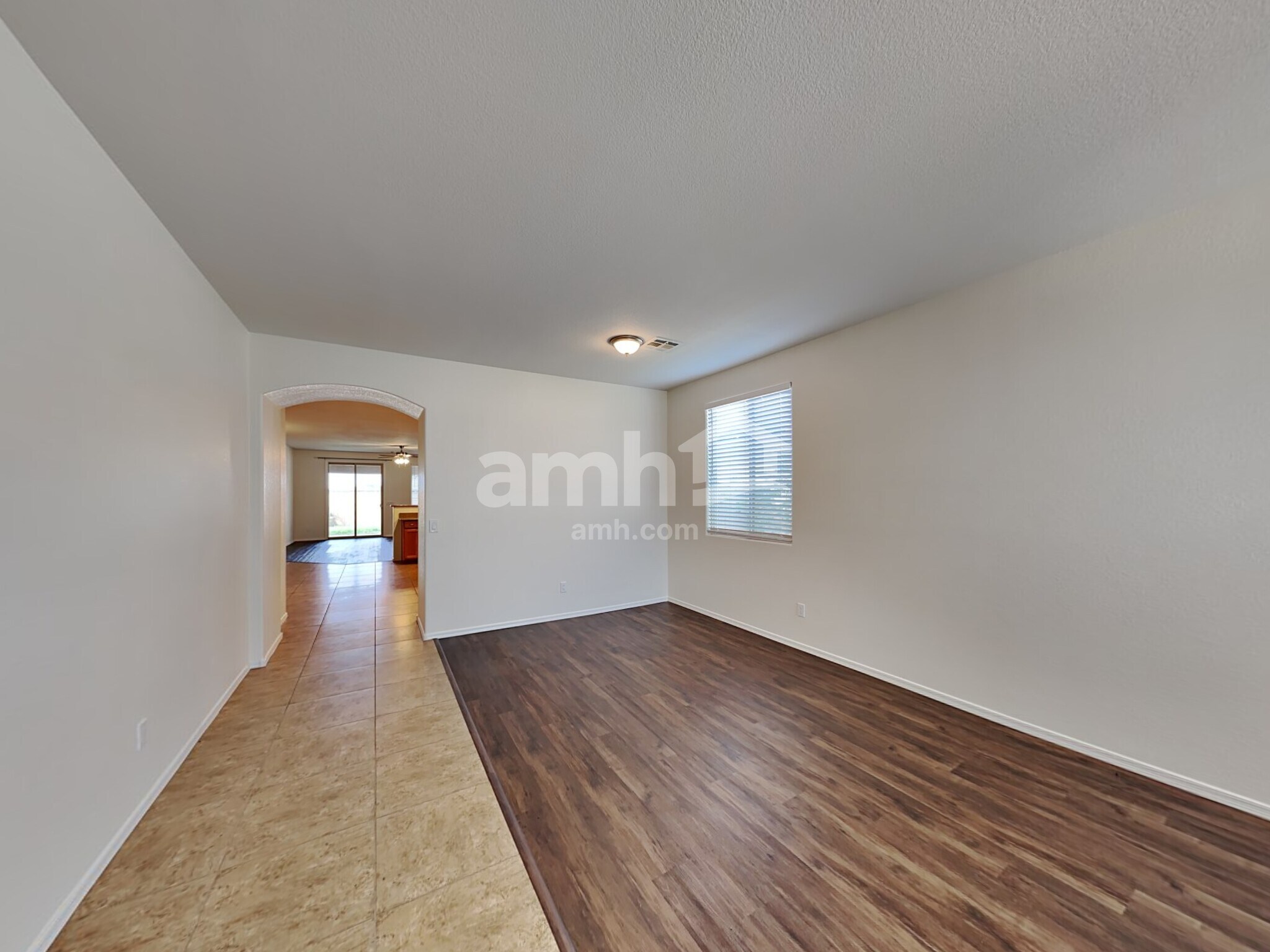 Building Photo - 578 S 178th Ln