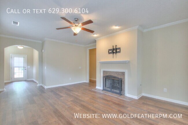 Building Photo - 126 Trenton Ln