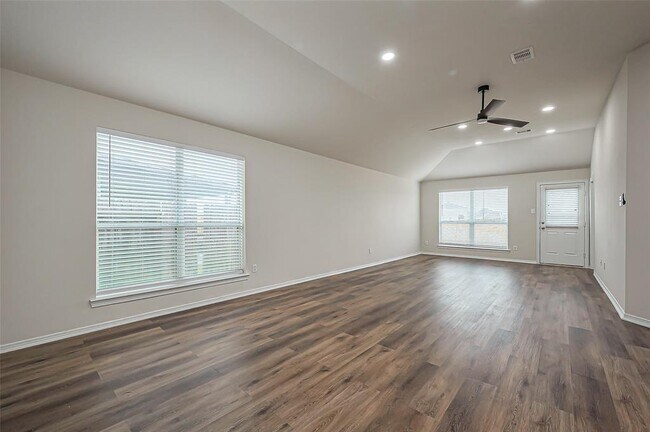 Building Photo - 19430 Mystic Cypress Dr