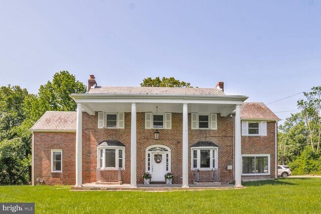 Primary Photo - 4515 Old Branch Ave.