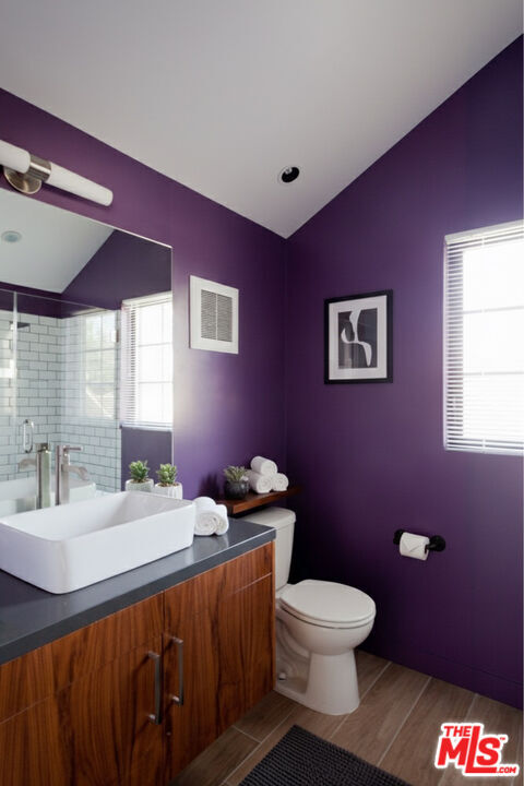 Building Photo - 1238 W 30th St