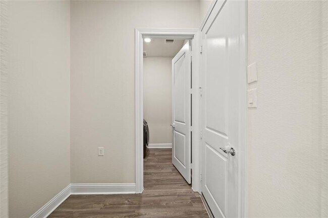 Building Photo - 2134 Ironwood Pass Dr