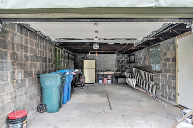 Building Photo - 116 Morse St