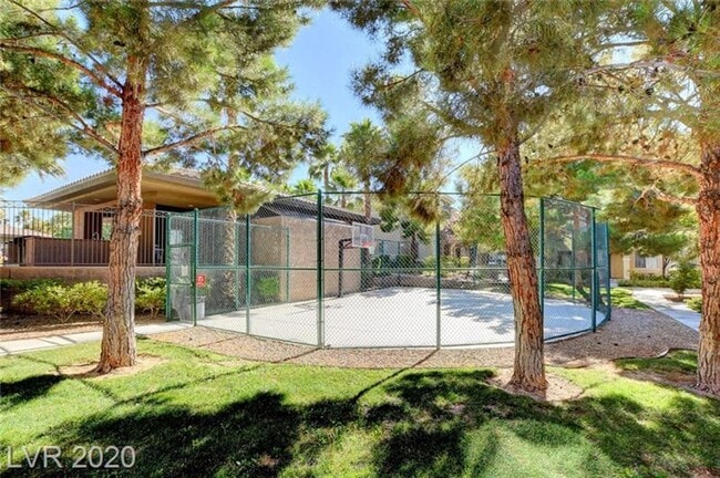 Building Photo - Gorgeous 2bedoom condo ready for immediate move-in!