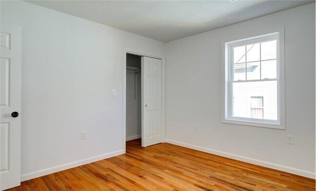 Building Photo - 17 Slocum St