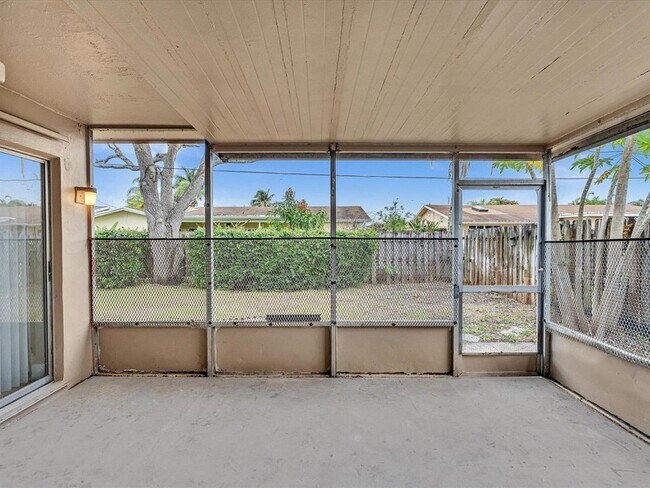 Building Photo - 10691 NW 28th St