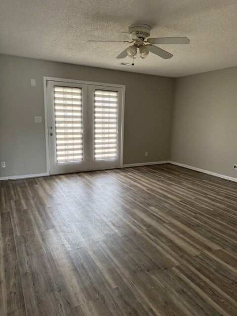 Building Photo - 925 Skeet Club Rd
