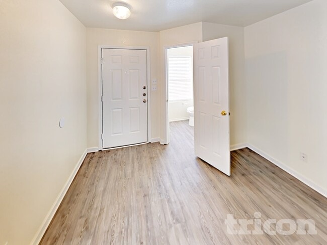 Building Photo - 9939 Amber Breeze