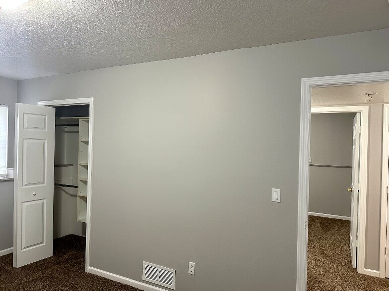 Building Photo - 939 Macon Hwy