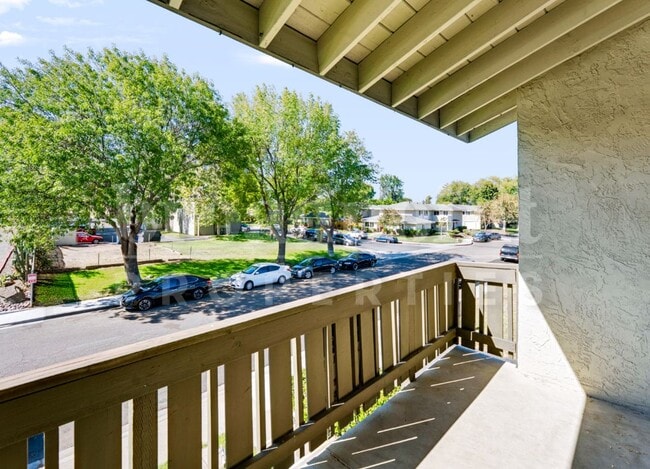 Building Photo - 2536 White Oak Pl