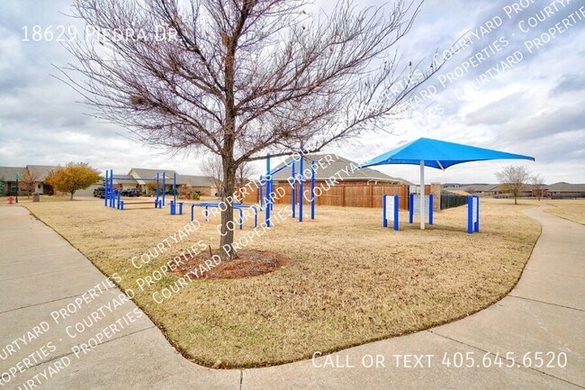 Building Photo - Deer Creek Schools