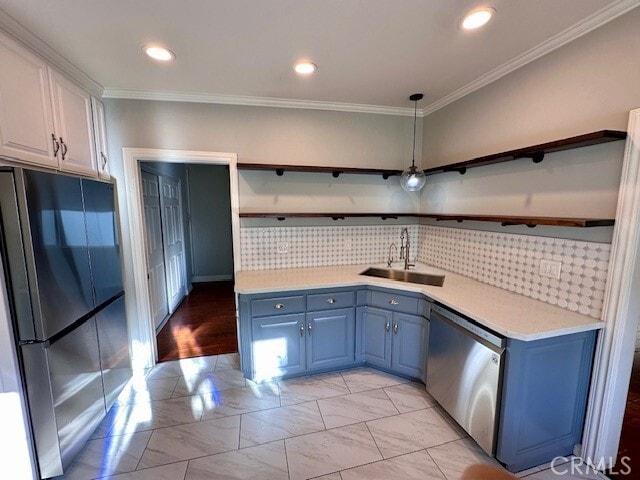 Building Photo - 519 E Stuart Ave