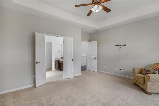 Building Photo - 1522 Hidden Springs Path