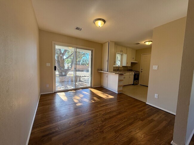 Building Photo - 2 Bedroom, 1 Bath Home in Prescott!