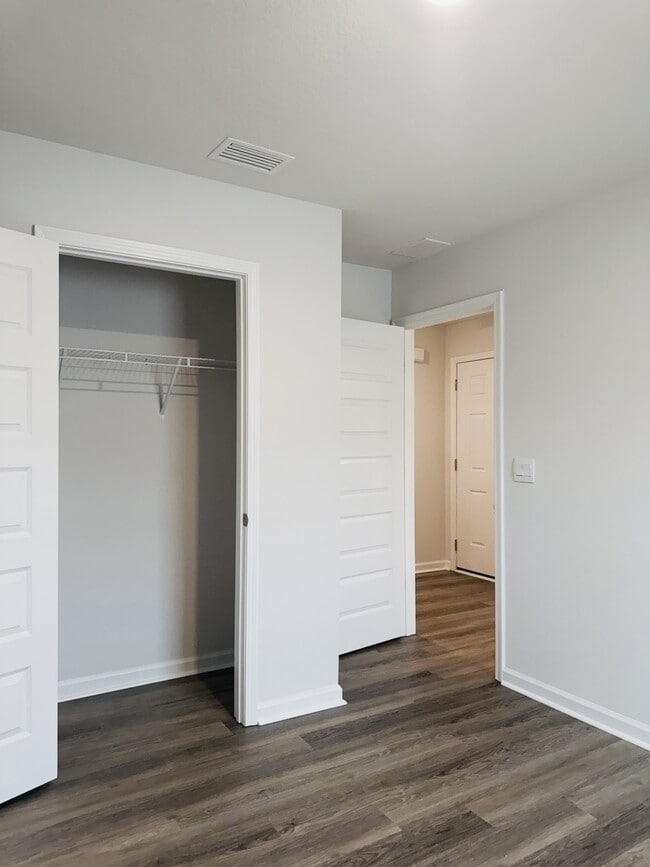 Building Photo - 6359 June Bug Dr