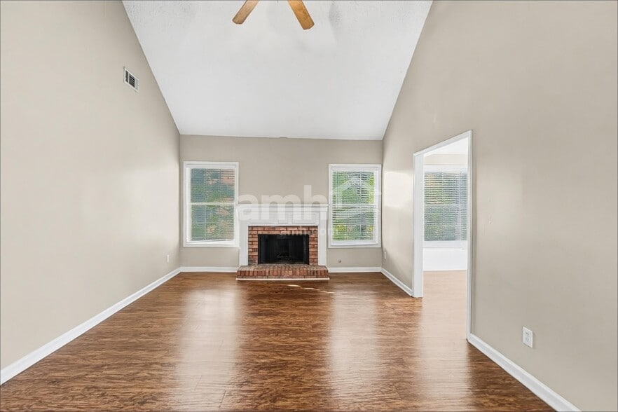 Building Photo - 900 Cline Petty Way