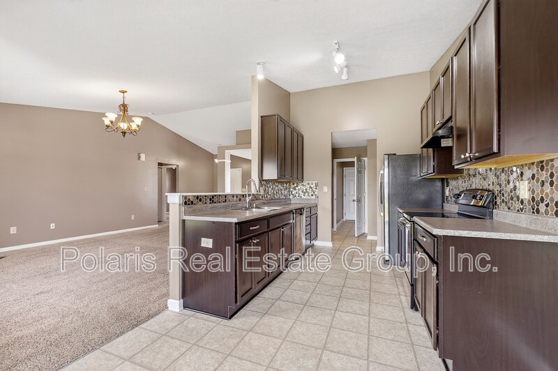 Building Photo - 872 Cherry Tree Ln