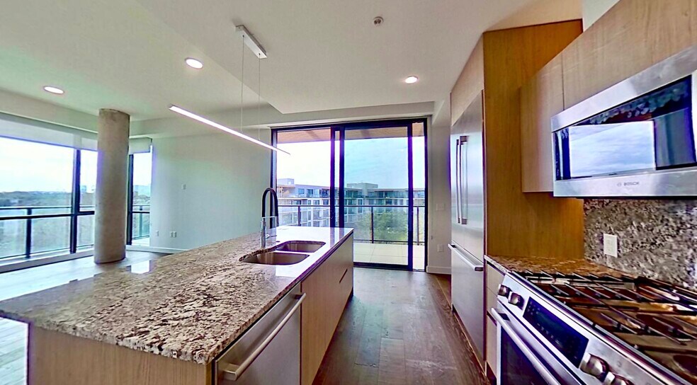 Building Photo - 4819 Skillman St