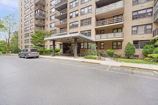 Building Photo - 201 Saint Pauls Ave