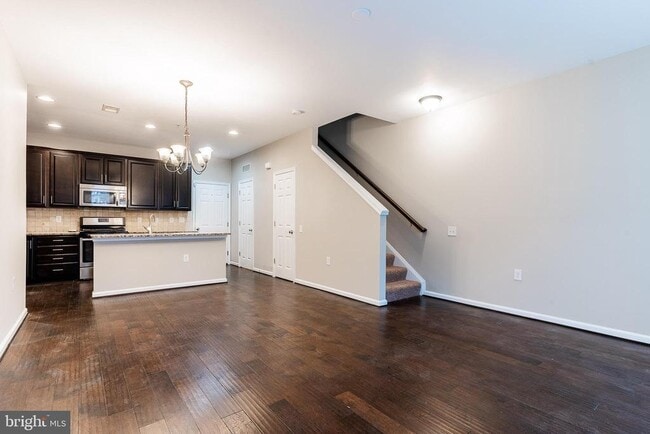 Building Photo - 42769 Keiller Terrace